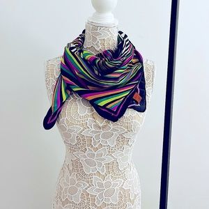 (Vintage Missoni Foulard silk scarf made in Italy)